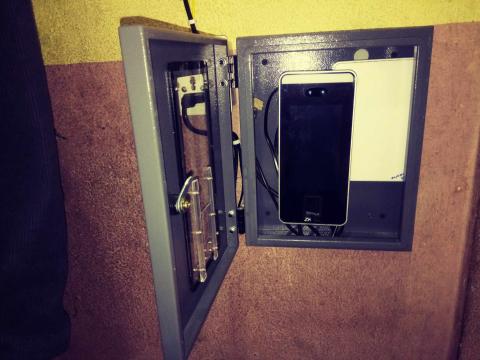 हाजिरका लागि बायोमेट्रिक मशिन जडान कार्य सम्पन्न २०८०।१०।२२